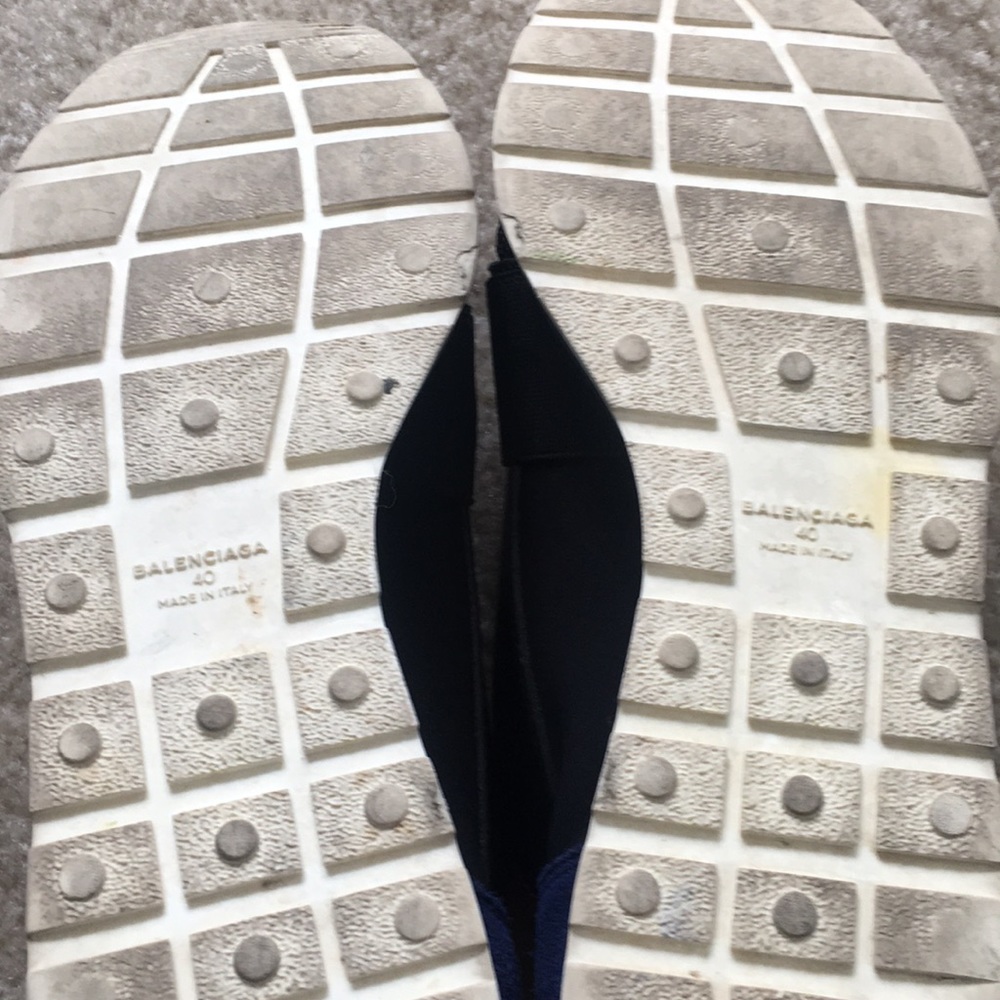 Shoes - Picture 6 of 6